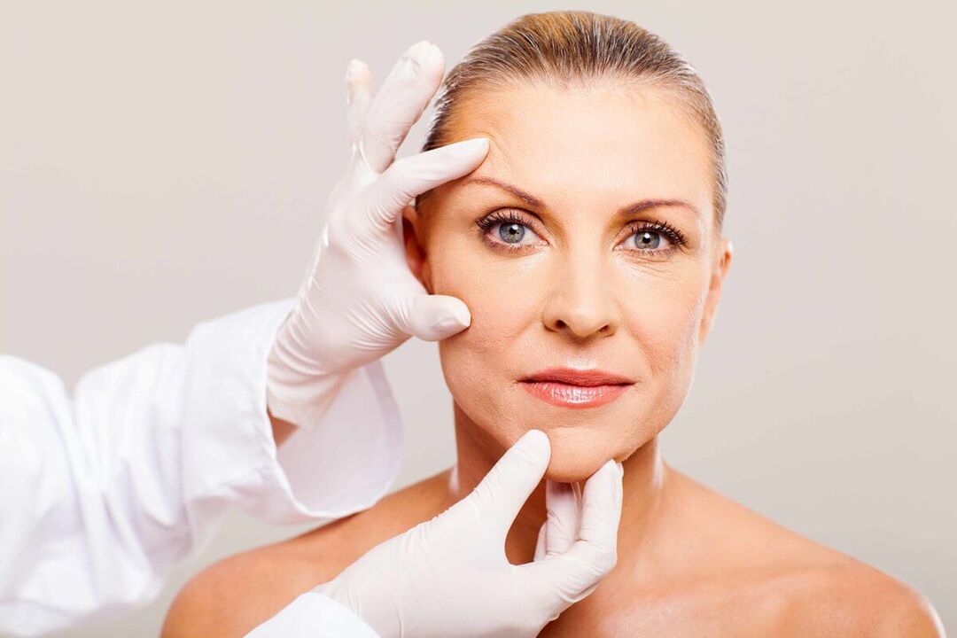 Tinkamą veido odos atjauninimo būdą parinks kosmetologė
