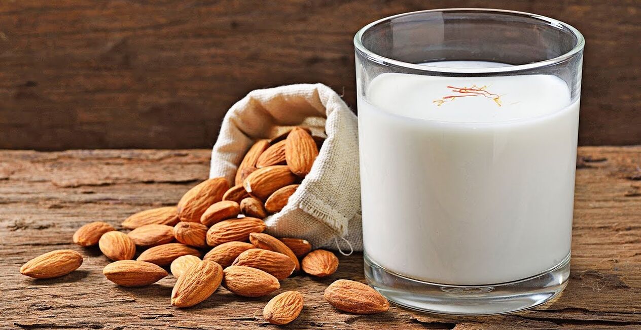 Yra odą atjauninančių maisto produktų, tokių kaip migdolų pienas. 